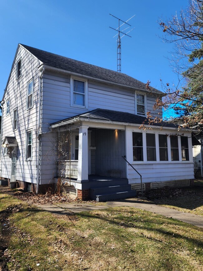 19 Gibson Ave, Mansfield, OH 44907