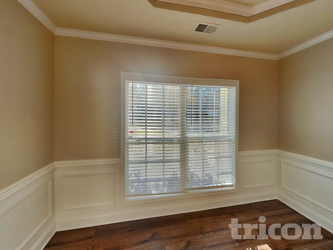 1031 Buckhorn Blvd, Locust Grove, GA 30248 - photo 6