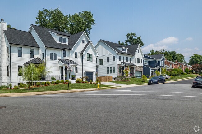 Explore charming homes in Rock Springs' beautiful neighborhood.