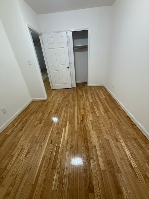 99-14 43rd Ave, Queens, NY 11368 - photo 7