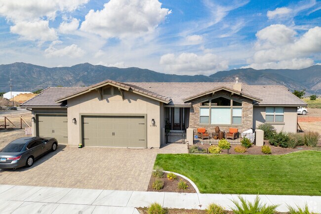 Ranch-style homes in Minden offer views of the Sierra Nevada.
