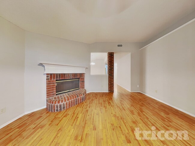 202 Cutting Horse Ln, Keller, TX 76248 - photo 2