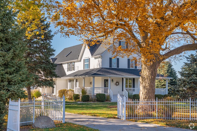 Spacious farmhouse properties are common on Malta’s outskirts.