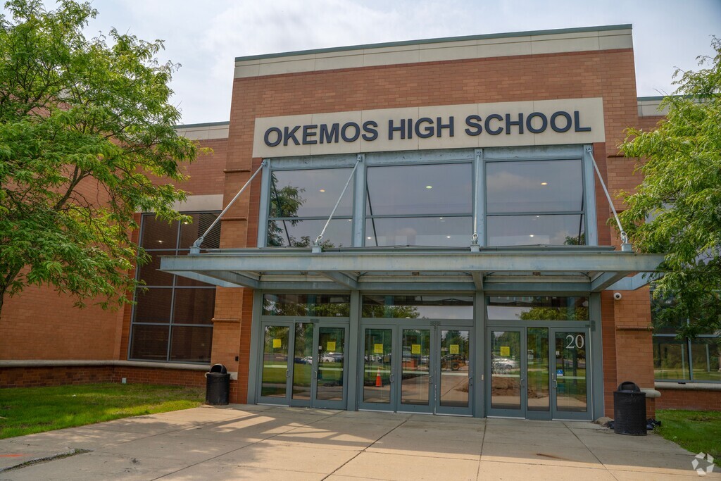 Okemos High School, Rankings & Reviews - Homes.com