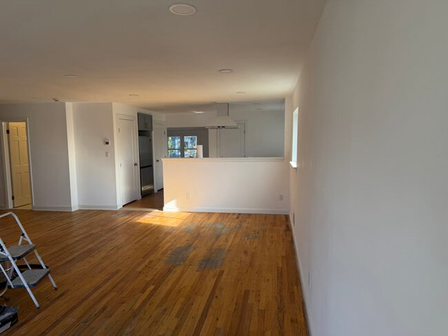 280 Pemaco Ln unit 1B, Uniondale, NY 11553 - photo 2