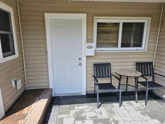 440 Lockwood Dr, Shirley, NY 11967