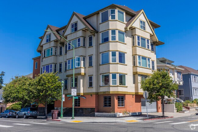 Merritt's condominium options provide safer living and beautiful views of the lake.