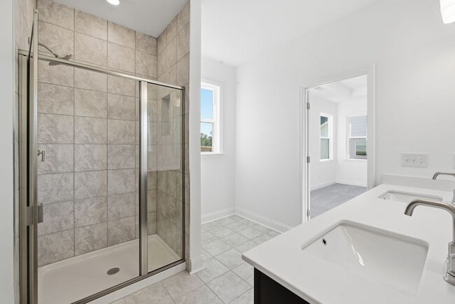 4042 Alderstone Dr, Flowery Branch, GA 30542 - photo 4