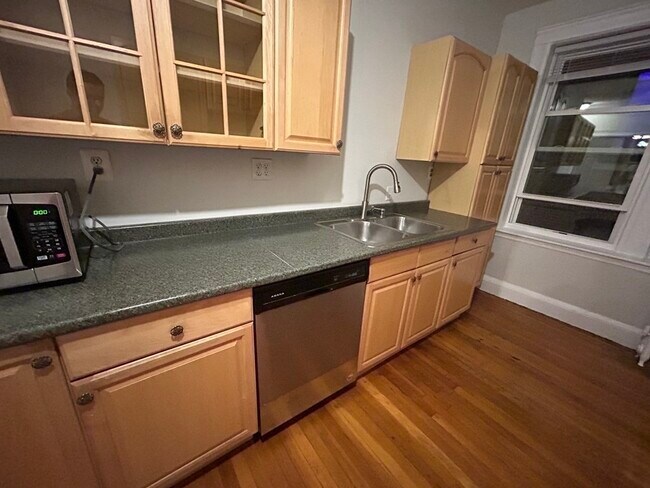 93 Chester St unit 4, Allston, MA 02134 - photo 3