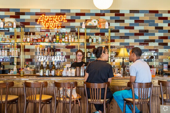 For a night out, Say Cheese Restaurant offers a full bar just outside of Glenside.