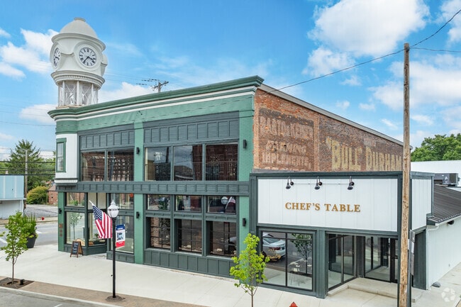 Chef's Table Restaurant in Plain City, Ohio is known for it's unique menu and wonderful service.