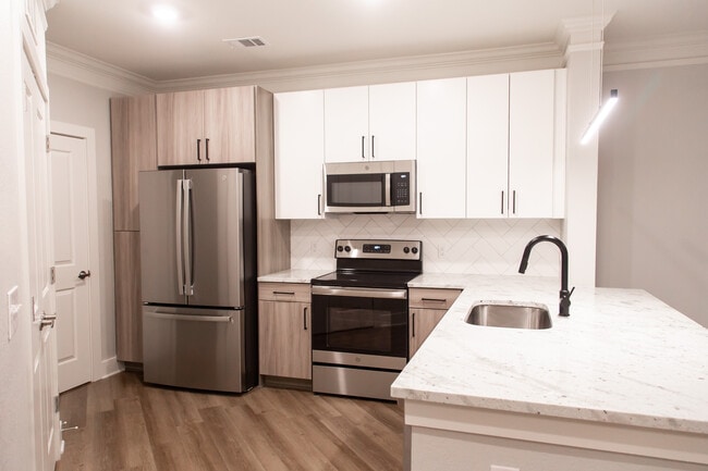 Crowne at 501, Durham, NC 27707 - photo 7