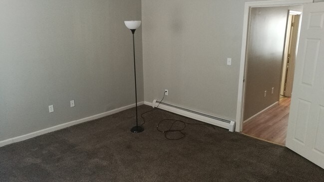 167 Merrimack St unit 1, Manchester, NH 03103 - photo 4