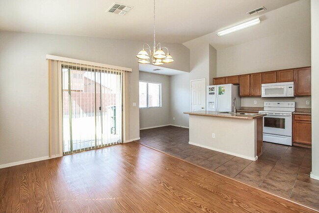 3329 W Wayland Dr, Phoenix, AZ 85041 - photo 5