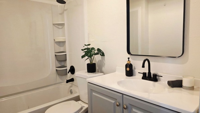 104 W 22nd St, San Angelo, TX 76903 - photo 6