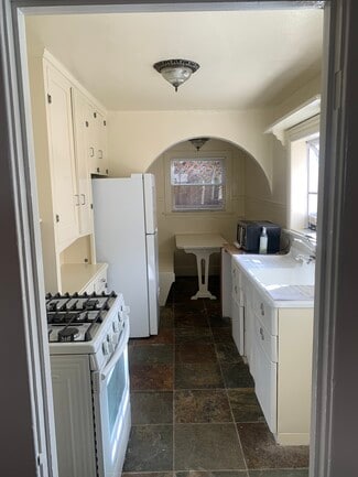 3728 E 5th St, Long Beach, CA 90814