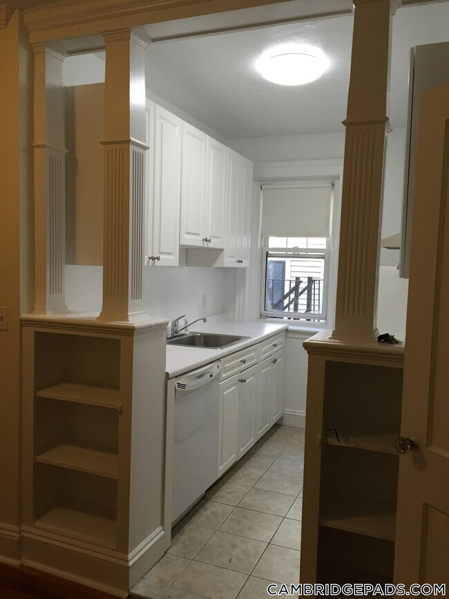 21 Wendell St Unit 7, Cambridge, MA 02138