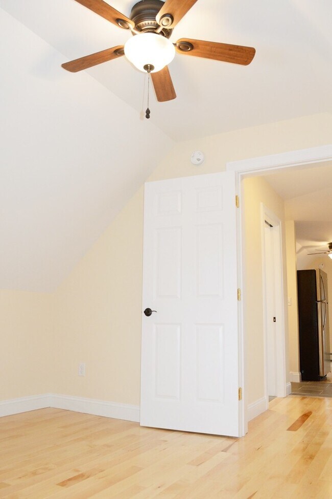 66 Murray St unit 3, Burlington, VT 05401 - photo 7