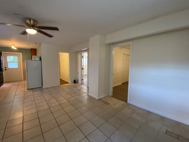 6237 SE Lake Cir Dr unit A, Stuart, FL 34997 - photo 5