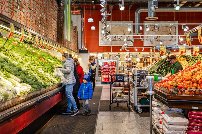 Wheeling residents have access to fresh produce at a variety of grocery stores in area.