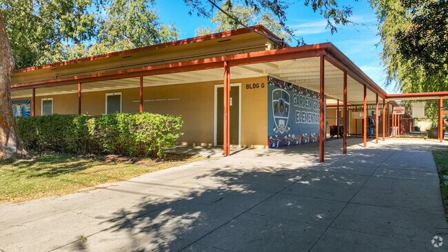 Garden Grove Elementary School has art alongside the building in Reseda, CA.