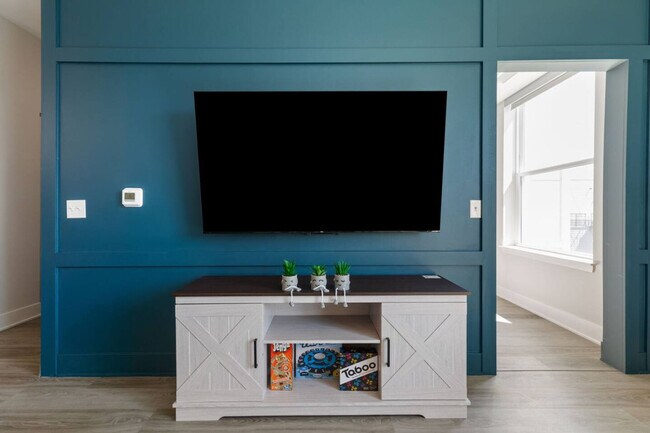 28294 Ferry Rd unit ID1366986P, Warrenville, IL 60555 - photo 3