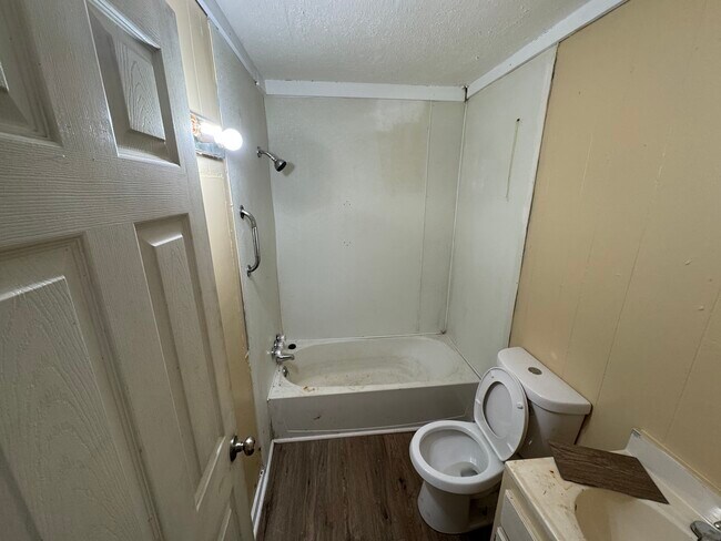 202 Martin Luther King Dr unit A, Fulton, MS 38843 - photo 6