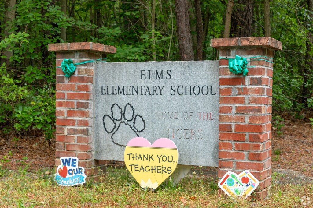 Welcome to Elms Elementary School sign in Jackson Township NJ.