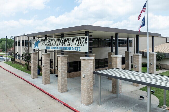 Bear Branch Intermediate recieved an A- grade from Niche.