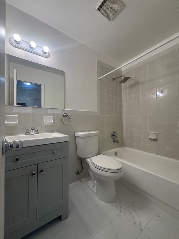 5733 W 26th Ave, Hialeah, FL 33016