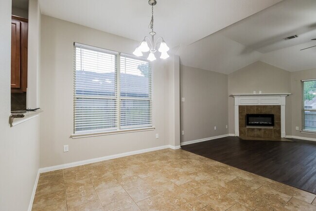 226 Fantasy Ln, Montgomery, TX 77356 - photo 6