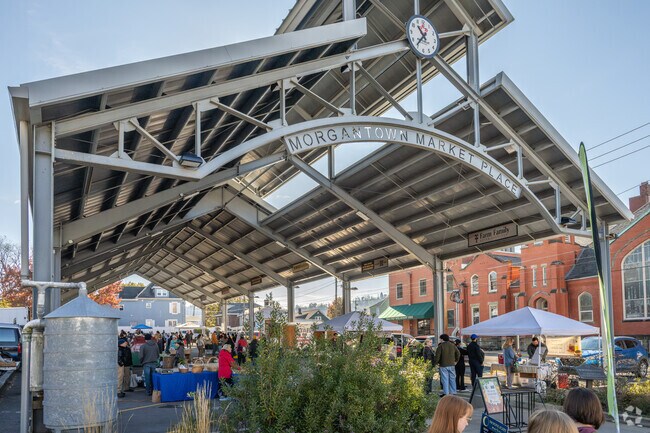 The Morgantown Farmers Market has a wonderful spot for the vendors to set up for the day.