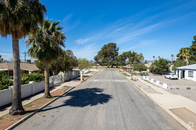 The neighborhood offers an easy walk to Parkview Park