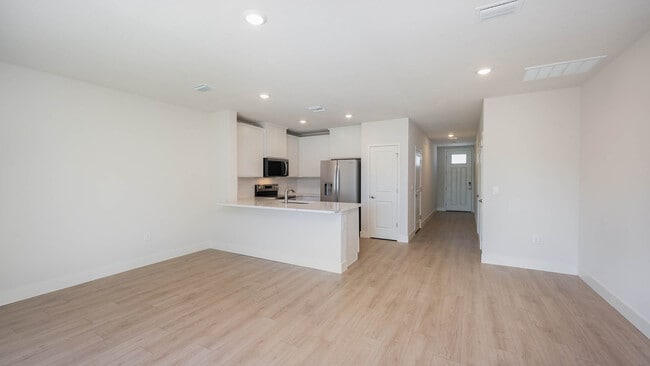 0 S Patrick Dr unit 37636922, Indn Hbr Beach, FL 32937 - photo 3