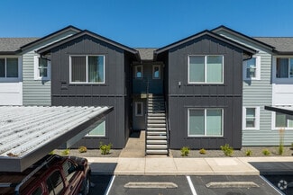 133 N 29th Ave, Cornelius, OR 97113