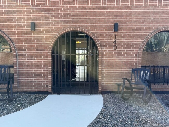 1402 E Big Rock Rd, Tucson, AZ 85718 - photo 2