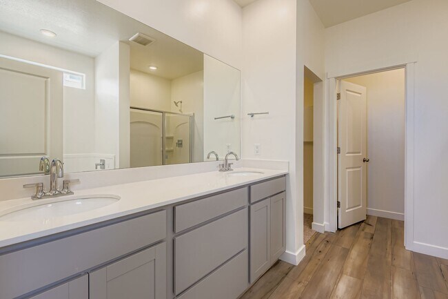 205 E Clear Granite Way, Eagle Mountain, UT 84005 - photo 6