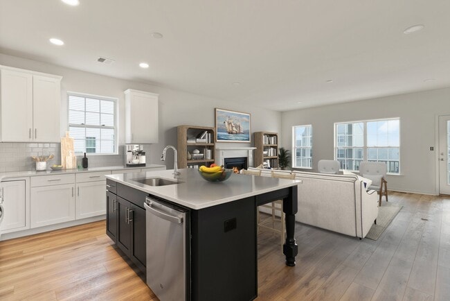 4779 Farrcroft Dr unit 36107744, Easton, PA 18040 - photo 6