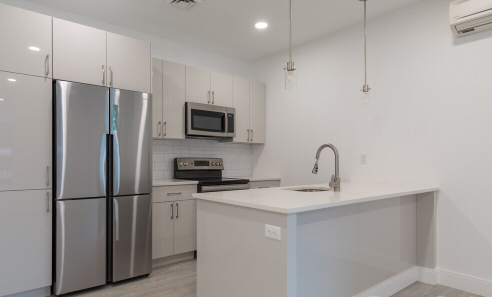 3 New St unit 102, Boston, MA 02128 - photo 1