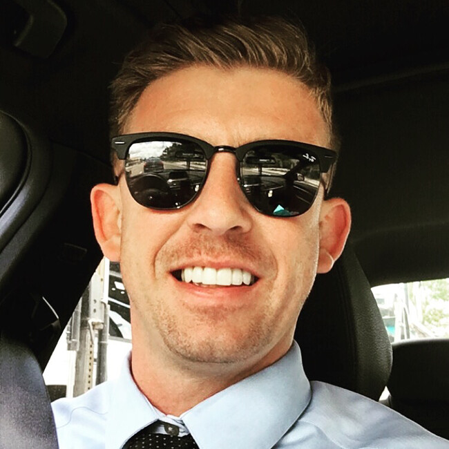 Agent Photo