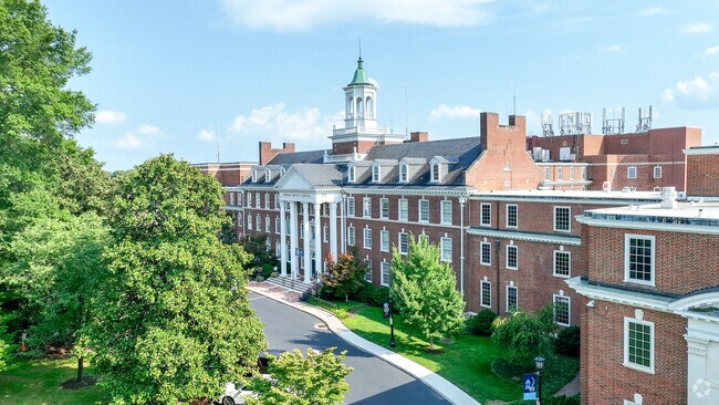 Virginia Baptist Hospital is a large part of the community in Peakland.