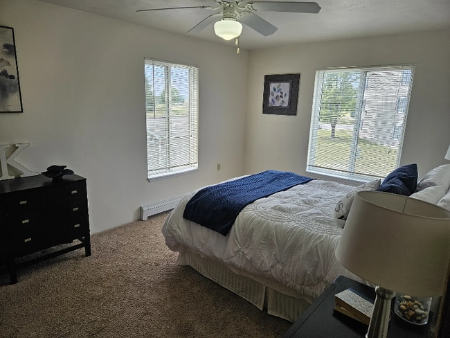 100 Raleigh Ct unit 309 Raleigh Court, Columbia City, IN 46725 - photo 4