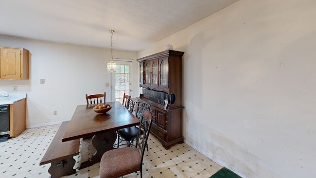 130 Mallard Dr, Newnan, GA 30263 - photo 2