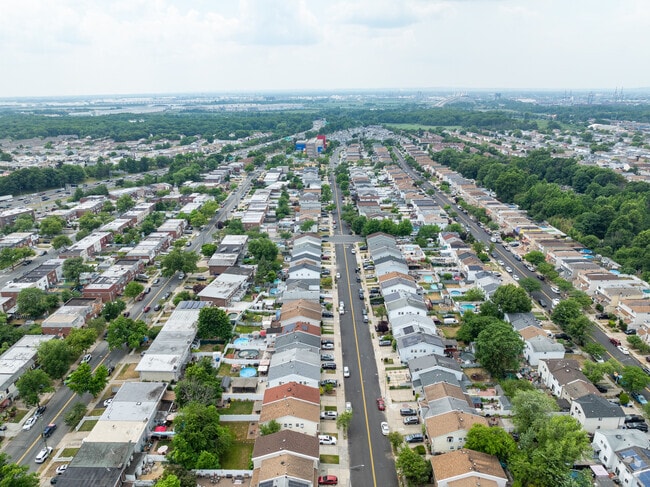 Graniteville offers residents a comfortable and convenient lifestyle.