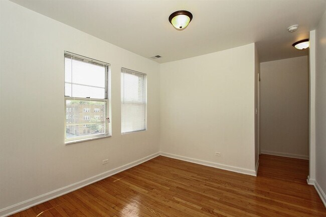 8238 S Ellis Ave Chicago, IL 60619, Chicago, IL 60619 - photo 5