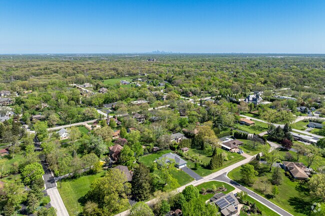 Oak Hills residents are only 30-miles away from downtown Chicago.
