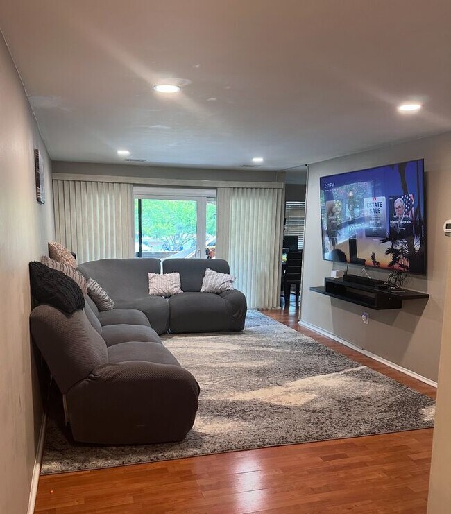 423 Christopher Ave, Gaithersburg, MD 20879