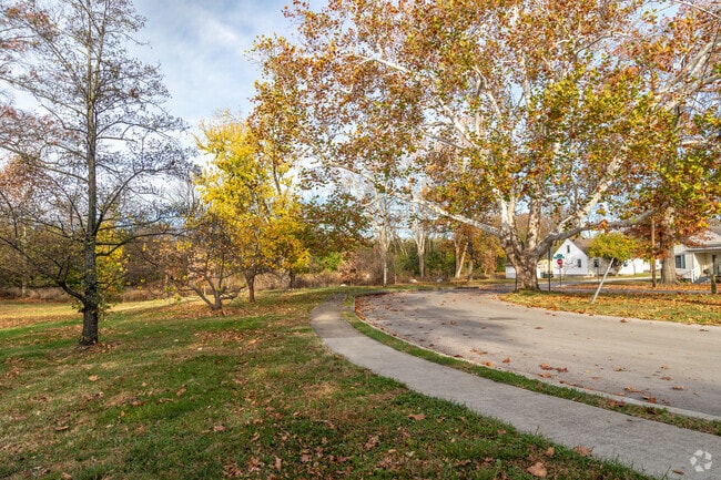 Pensacola Park is a small, secluded green space.