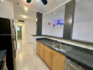 1958 Monroe St, Hollywood, FL 33020