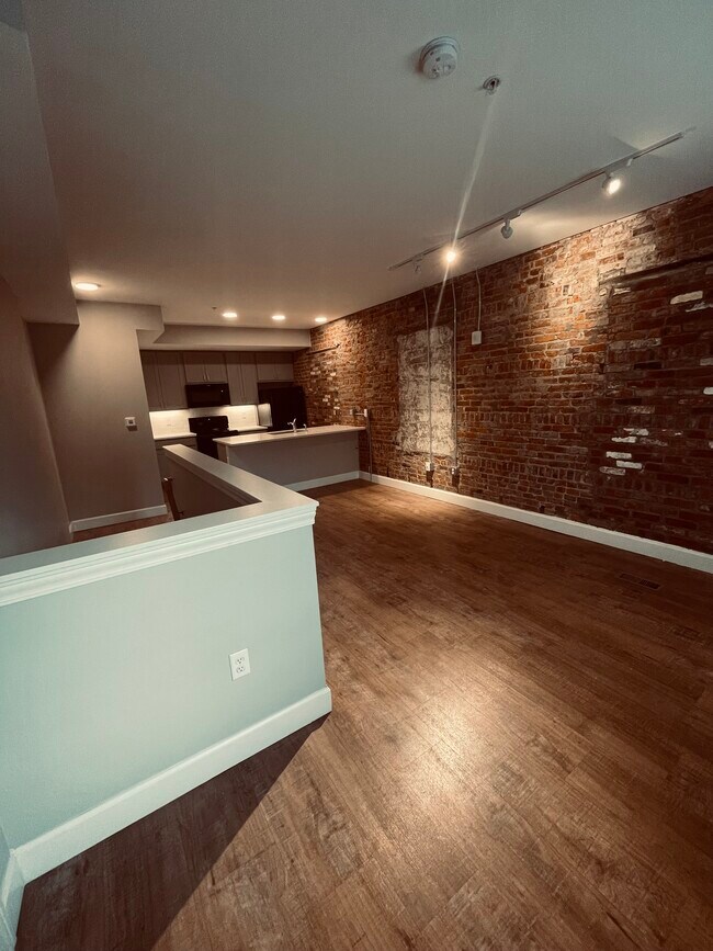 The Harris, Columbus, OH 43203 - photo 3